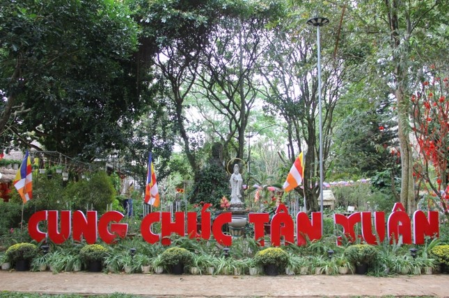 Cung chúc tân xuân
