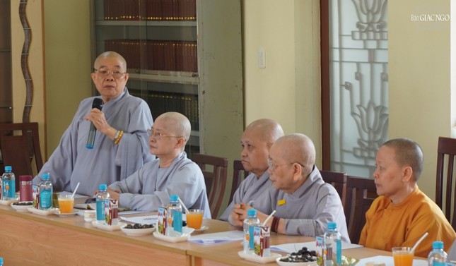 Ni trưởng Thích nữ Nhật Khương phát biểu khai mạc