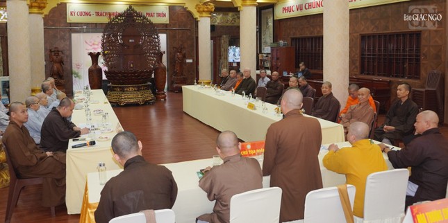 Phật giáo quận hiện có 45 tự viện, trong đó có 42 tự viện đã có quyết định bổ nhiệm trụ trì, 38 tự viện đã có giấy chứng nhận quyền sử dụng đất tôn giáo, với khoảng 568 Tăng Ni Phật giáo quận hiện có 45 tự viện, trong đó có 42 tự viện đã có quyết định bổ nhiệm trụ trì, 38 tự viện đã có giấy chứng nhận quyền sử dụng đất tôn giáo, với khoảng 568 Tăng Ni