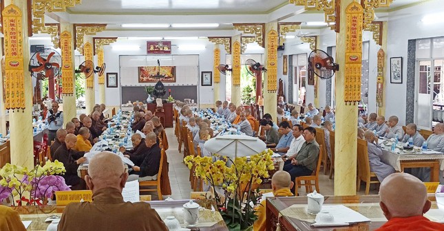 Phiên họp triển khai Phật sự - Ảnh: Q.Hạnh Phiên họp triển khai Phật sự - Ảnh: Q.Hạnh