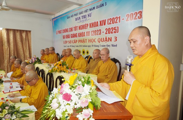 Thượng tọa Thích Thiện Chơn, Chủ nhiệm Lớp sơ cấp Phật học Q.3 phát biểu khai mạc