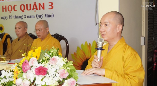 Đại đức Thích Nguyên Các báo cáo công tác đào tạo khóa XIV