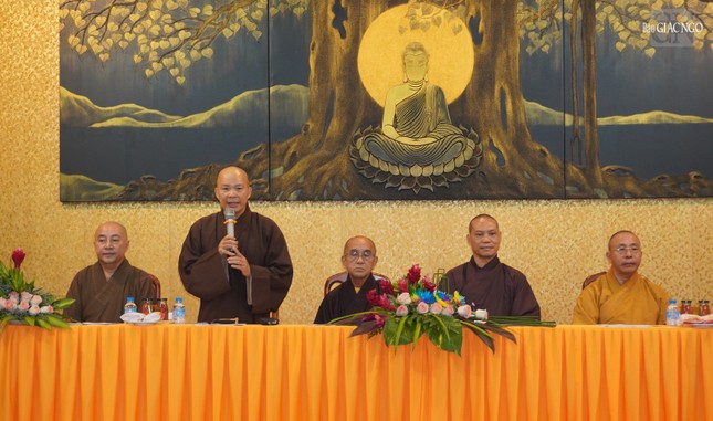 Thượng tọa Thích Trí Thường, Trưởng ban Trị sự GHPGVN Q.12 phát biểu khai mạc