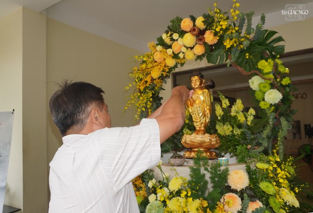 Các thành viên đoàn thực hiện Tắm Phật