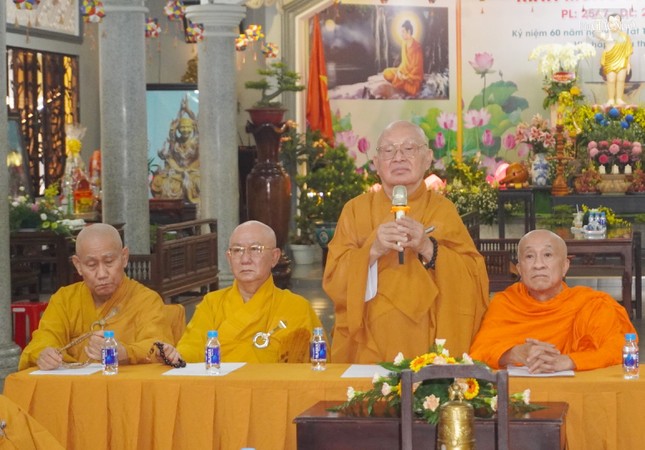 Hòa thượng Thích Giác Thuận đạo từ chứng minh Hòa thượng Thích Giác Thuận đạo từ chứng minh