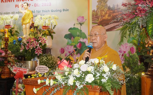 Trưởng lão Hòa thượng Thích Như Niệm cung tuyên Thông điệp Đại lễ Phật đản Phật lịch 2567 của Đức Pháp chủ GHPGVN