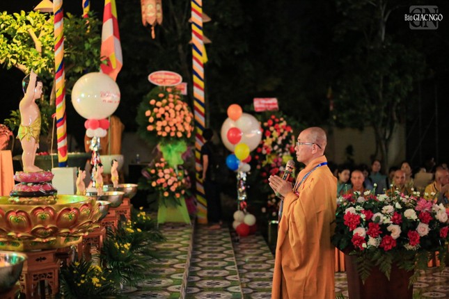 Thượng tọa Thích Tịnh Tâm, Phó ban kiêm Chánh Thư ký Ban Trị sự GHPGVN H.Củ Chi cảm tạ kết thúc buổi lễ