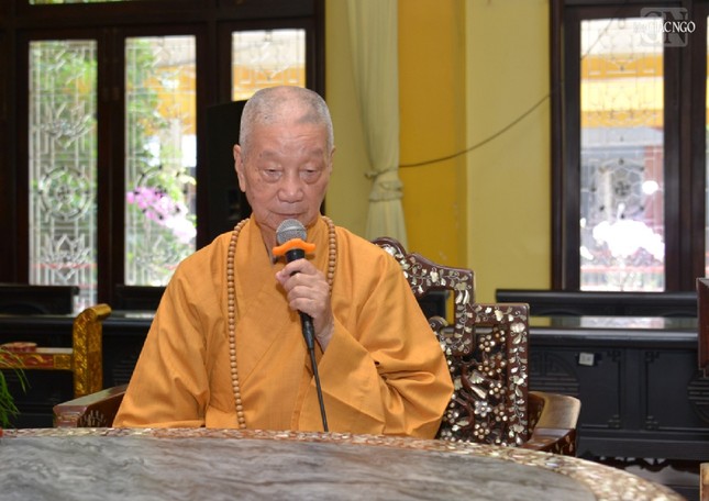 Đức Pháp chủ GHPGVN ban đạo từ chứng minh