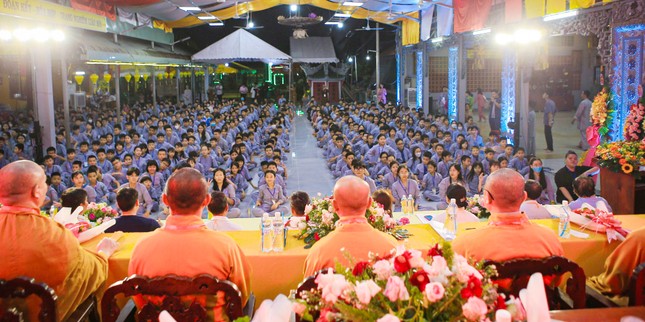 Khóa tu mùa hè với chủ đề &quot;Tuổi trẻ học Phật&quot;