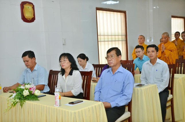 Đại diện chính quyền tham dự