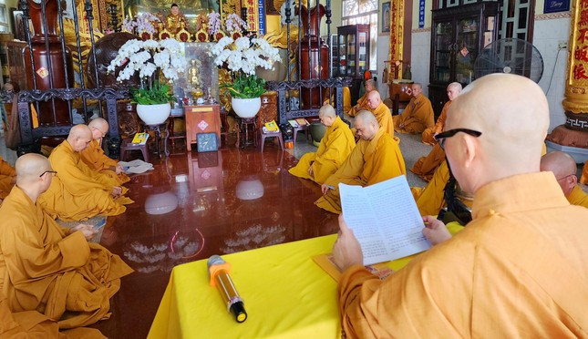 Nghe trùng tuyên giới luật Nghe trùng tuyên giới luật