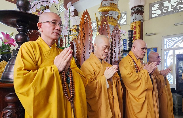 Trang nghiêm khóa lễ Trang nghiêm khóa lễ