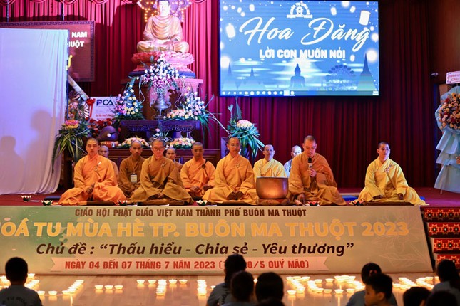 Đêm hoa đăng "Lời con muốn nói" Đêm hoa đăng "Lời con muốn nói"