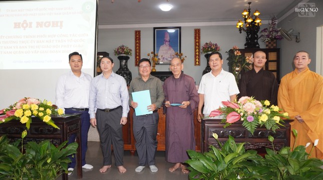 Ban Thường trực Ủy ban MTTQVN Q.Gò Vấp và Ban Trị sự GHPGVN Q.Gò Vấp ký kết chương trình phối hợp công tác giai đoạn 2023-2027