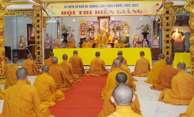 Hòa thượng Thích Chơn Không, Trưởng ban Hướng dẫn Phật tử Phật giáo TP.HCM sách tấn đến hành giả tại trường hạ chùa Hưng Phước Hòa thượng Thích Chơn Không, Trưởng ban Hướng dẫn Phật tử Phật giáo TP.HCM sách tấn đến hành giả tại trường hạ chùa Hưng Phước