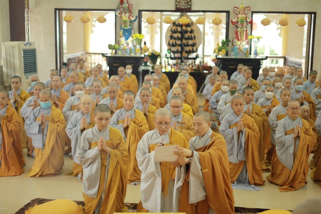 Chư hành giả Ni trường hạ chùa Phước Thiện, H.Bình Chánh