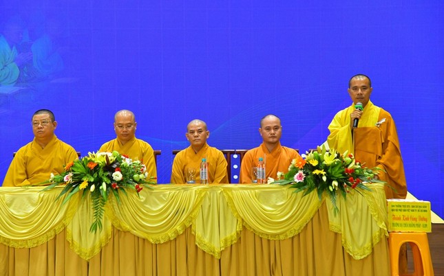 Đại đức Thích Tâm Trường, trụ trì chùa Hoằng Pháp, Hóa chủ hạ trường hạ báo cáo về công tác an cư tại trường hạ