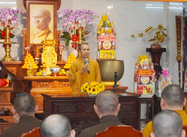 Đại đức Thích Nguyên Ngộ diễn giảng chủ đề Vu lan - Báo Hiếu