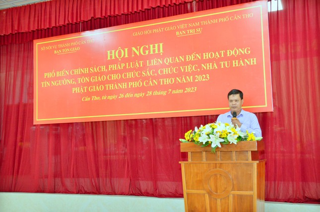 Ông Nguyễn Thanh Kiệt, Trưởng ban Tôn giáo - Sở Nội vụ TP.Cần Thơ phát biểu Ông Nguyễn Thanh Kiệt, Trưởng ban Tôn giáo - Sở Nội vụ TP.Cần Thơ phát biểu
