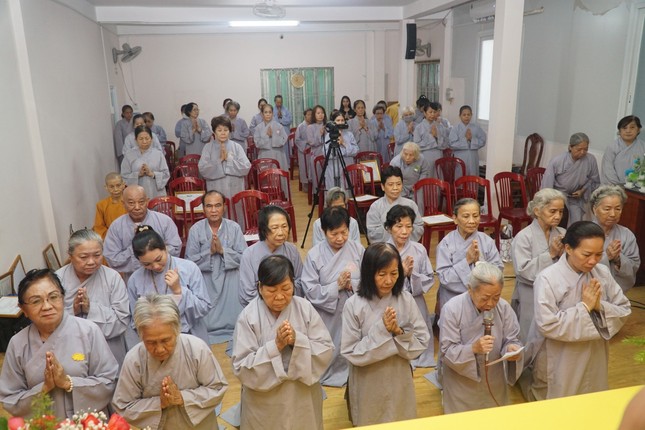 Phật tử dâng lời cảm tưởng tri ân Phật tử dâng lời cảm tưởng tri ân