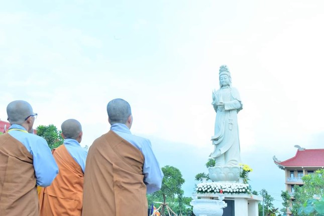 Khoá tu xuất gia gieo duyên lần 4 do chùa Giác Ngộ và Quan Âm Đông Hải tổ chức Khoá tu xuất gia gieo duyên lần 4 do chùa Giác Ngộ và Quan Âm Đông Hải tổ chức