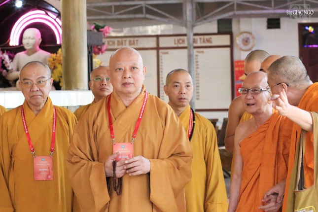 Chư tôn đức Ban Kiến đàn thăm giới trường chùa Bửu Quang, TP.Thủ Đức