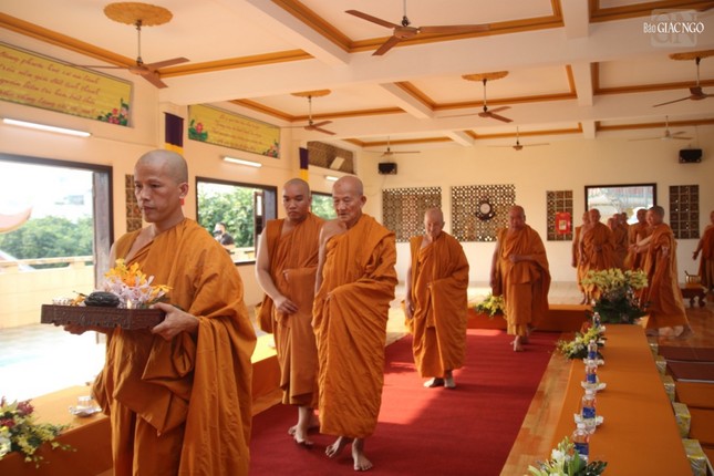 Cung thỉnh chư vị giới sư quang lâm giới trường