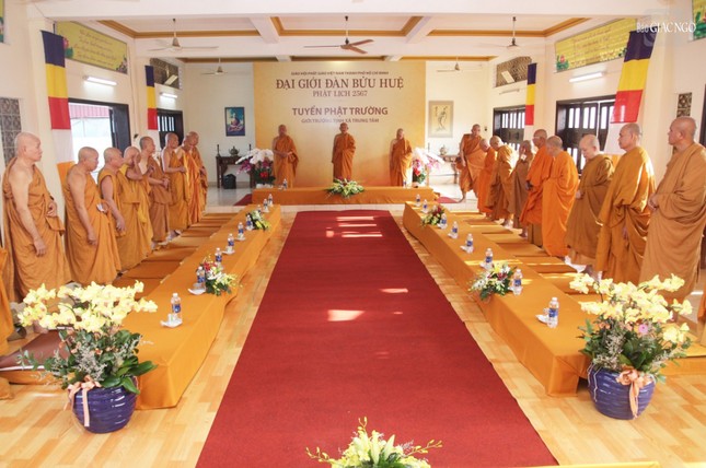 Chư tôn đức Hội đồng thập sư