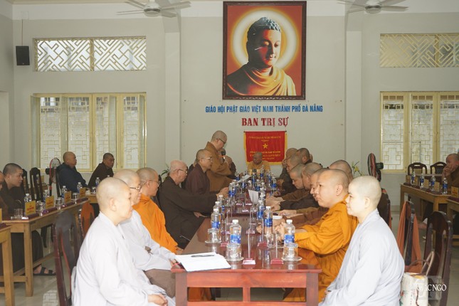 Chư tôn đức báo cáo công tác chuẩn bị khóa bồi dưỡng nghiệp vụ hoằng pháp Chư tôn đức báo cáo công tác chuẩn bị khóa bồi dưỡng nghiệp vụ hoằng pháp