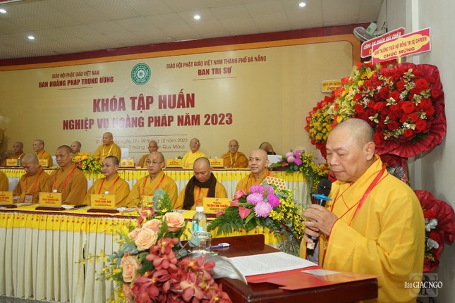 Hòa thượng Trưởng ban Trị sự GHPGVN TP.Đà Nẵng phát biểu chào mừng