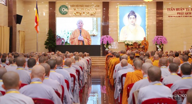 Hòa thượng Trưởng ban Trị sự GHPGVN TP.HCM đạo từ chứng minh lễ bế mạc