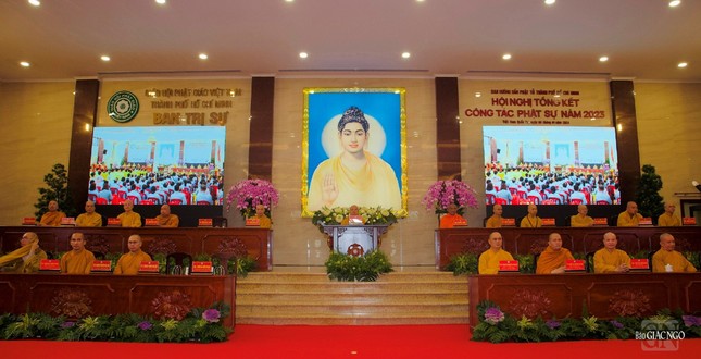 Chư tôn đức tham dự Hội nghị tổng kết Phật sự năm 2023 của Ban Hướng dẫn Phật tử TP.HCM Chư tôn đức tham dự Hội nghị tổng kết Phật sự năm 2023 của Ban Hướng dẫn Phật tử TP.HCM