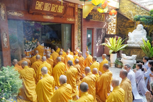 Trang nghiêm khóa lễ tưởng niệm húy nhật lần thứ 17 Trưởng lão Hòa thượng Thích Thiện Từ, Thành viên Hội đồng Chứng minh GHPGVN