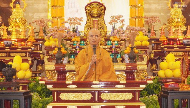 Thượng tọa Thích Thiện Quý có pháp thoại ngắn đến hội chúng sáng 16-2