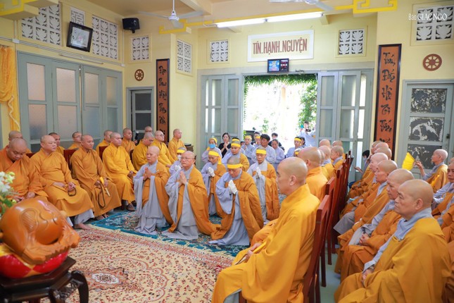 Trang nghiêm khóa lễ truy niệm