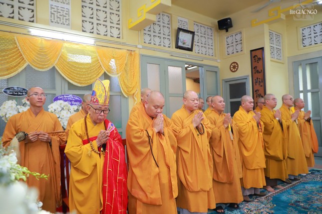 Chư tôn đức chứng minh tham dự lễ truy niệm