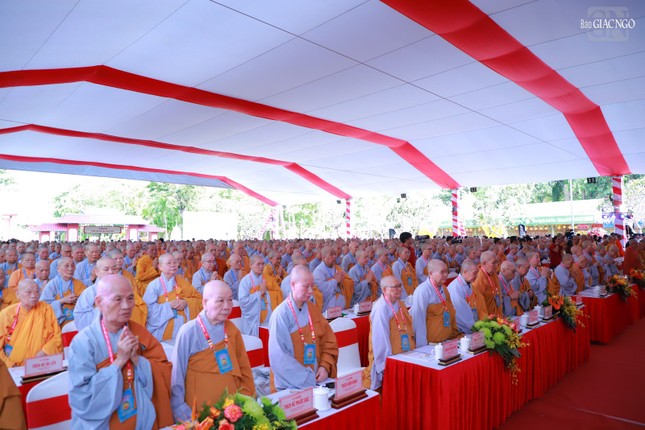 Phút tưởng niệm