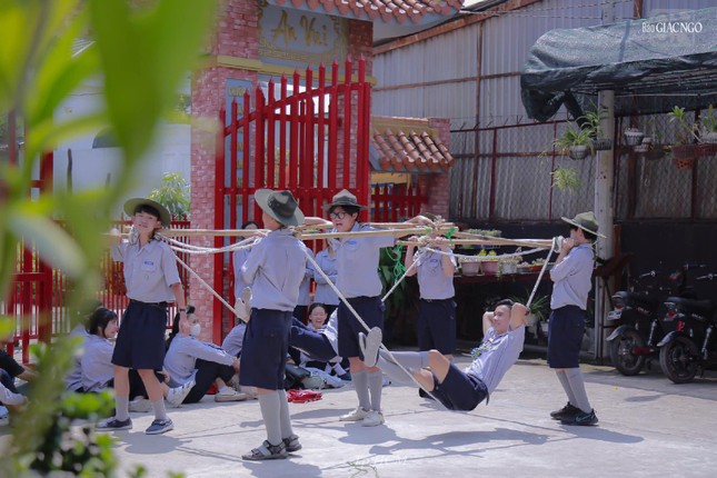 Hoạt động chuẩn bị cho trại Dũng của đơn vị Đức Trí - Ảnh: Dương Bá