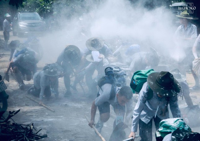Trại huấn luyện huynh trưởng Lộc Uyển để đào tạo đoàn phó; trại huấn luyện huynh trưởng A Dục để đào tạo Đoàn trưởng. Trại huấn luyện huynh trưởng cấp Huyền Trang để đào tạo Liên Đoàn trưởng. Trại huấn luyện Huynh trưởng Vạn Hạnh để đào tạo ban viên Ban Hướng dẫn Phân ban Gia đình Phật tử - Ảnh: Dương Bá