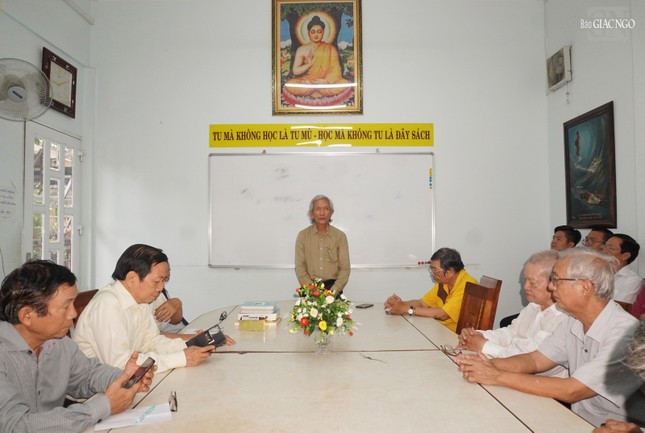 Cư sĩ Nhật Cao Trần Đình Sơn thuyết trình về &quot;Vai trò của người cư sĩ đối với Phật giáo&quot;