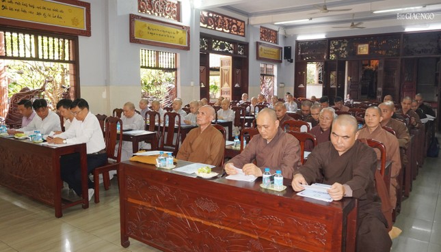 Chư Tăng Ni, đại diện chính quyền tham dự