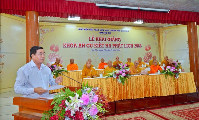 Ông Đoàn Văn Hiếu, Phó Trưởng ban Tôn giáo TP.Cần Thơ phát biểu Ông Đoàn Văn Hiếu, Phó Trưởng ban Tôn giáo TP.Cần Thơ phát biểu