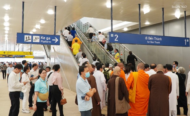 Lối lên Ga Suối Tiên