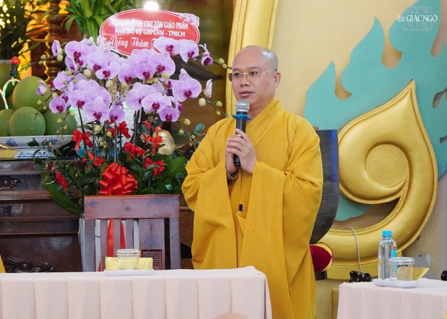 Đại đức Thích Trí Đức giới thiệu về chư tôn đức đoàn 5 Đại đức Thích Trí Đức giới thiệu về chư tôn đức đoàn 5