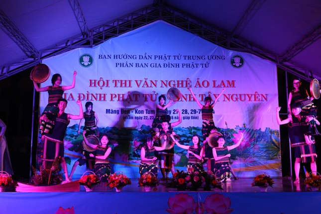 Hội thi văn nghệ áo lam Gia đình Phật tử Tây Nguyên - Ảnh: TT trại Lục Hòa III