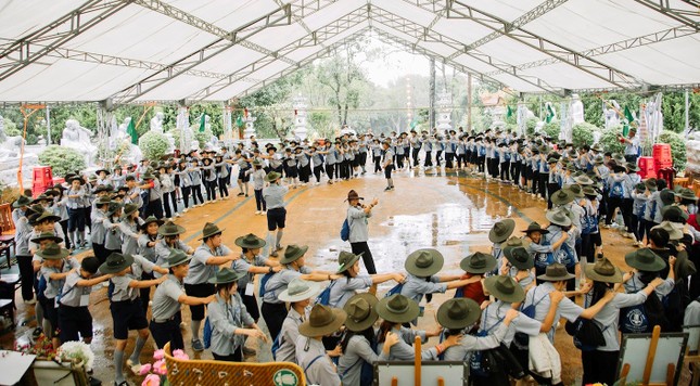 Sinh hoạt vòng tròn - Ảnh: TT trại Lục Hòa III