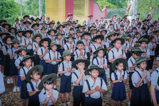"Hội hiếu" ngành Oanh Vũ tại H.Đắk Đoa, tỉnh Gia Lai "Hội hiếu" ngành Oanh Vũ tại H.Đắk Đoa, tỉnh Gia Lai