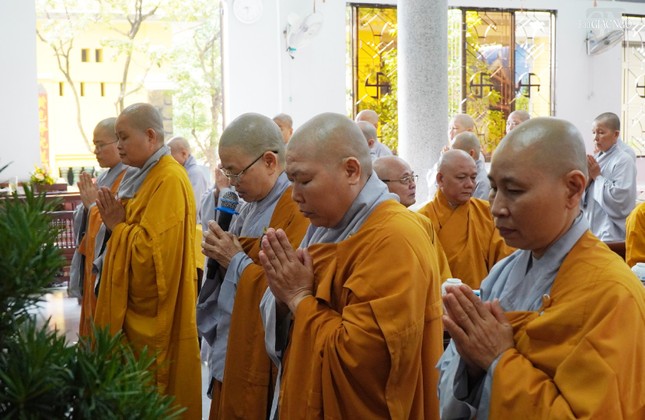 Chư Ni thỉnh giáo giới thọ pháp Tự tứ