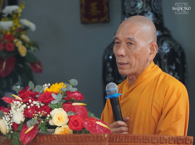Thượng tọa Thích Giác Trí phát biểu tại buổi lễ