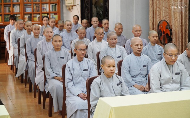 Khóa XVI có 36 Tăng Ni sinh theo học Khóa XVI có 36 Tăng Ni sinh theo học